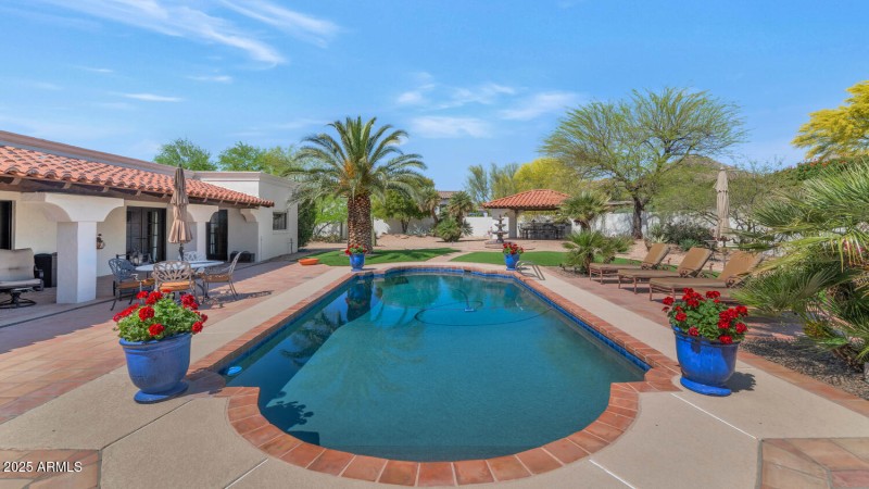 4726 E Sierra Vista Dr-large-022-022-TOD