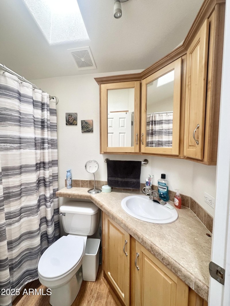 SIZABLE VANITY