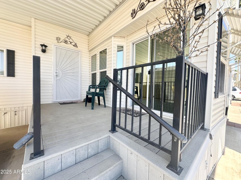 GRAND DECK