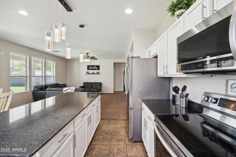 14-Kitchen