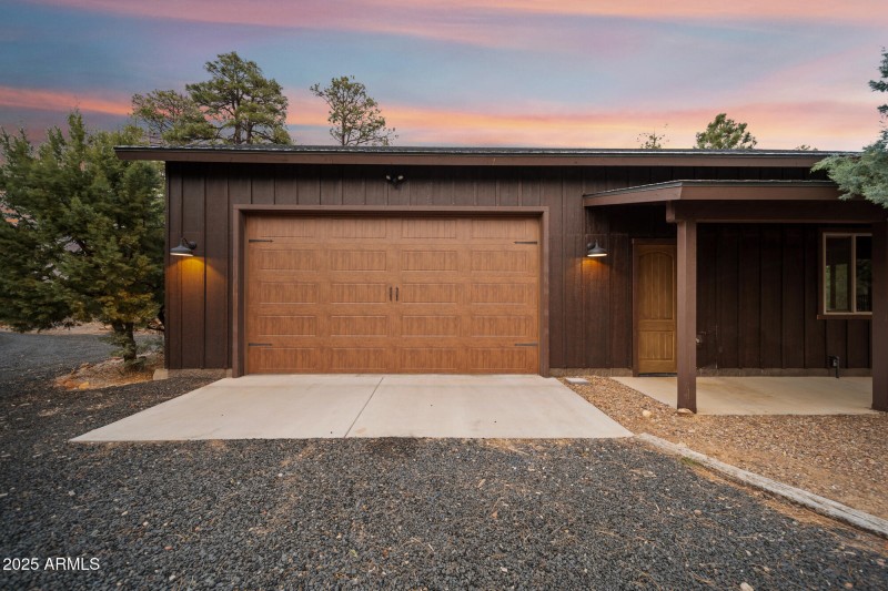 Garage/RV Carport/Casita