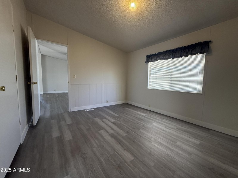 Primary Bedroom105