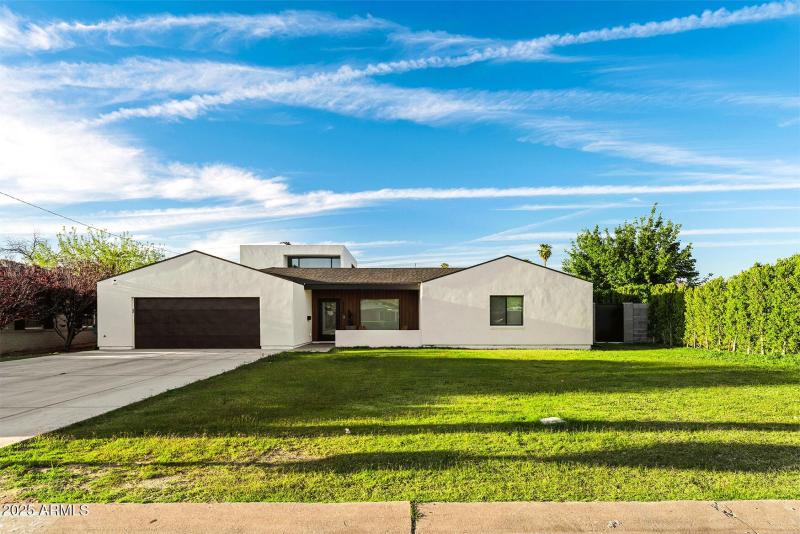 Untitled-1_0018_AKB05317