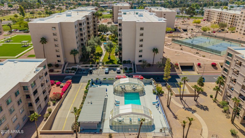 31 - Camelback Drone