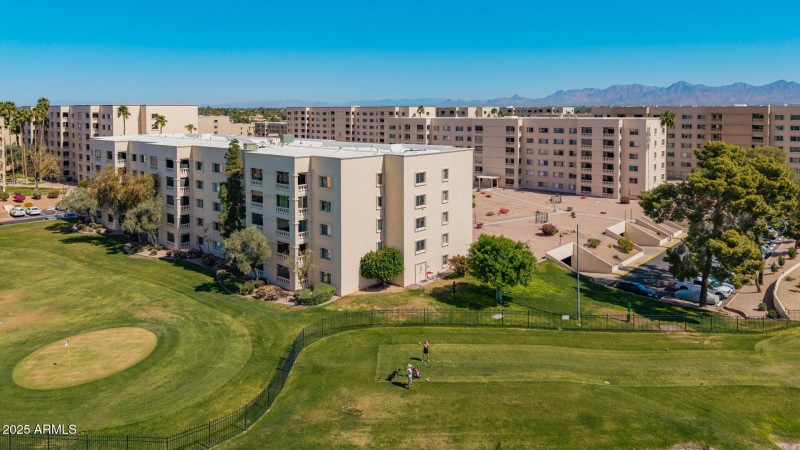 35 - Camelback Drone