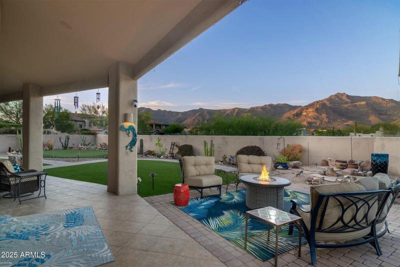 Backyard VIEWS