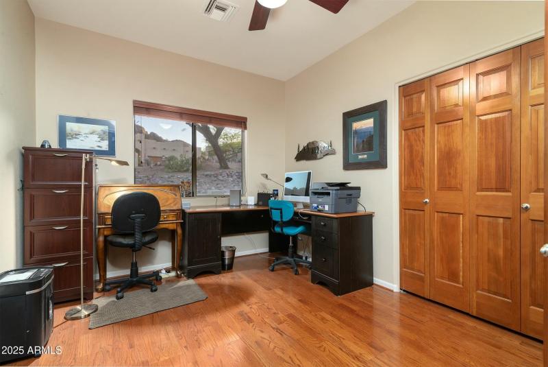 Bedroom 2/4