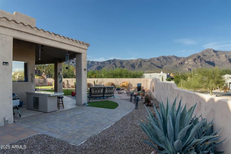 Side patio