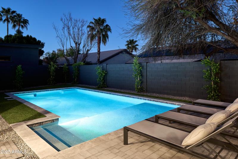 PropertyImageCo_13649N88thPl_WEB_11