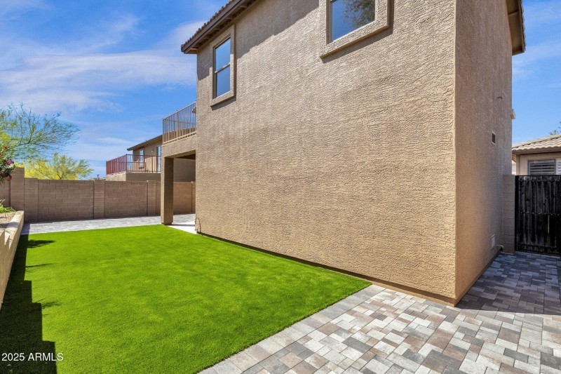 51-web-or-mls-34713-n-24th-ln