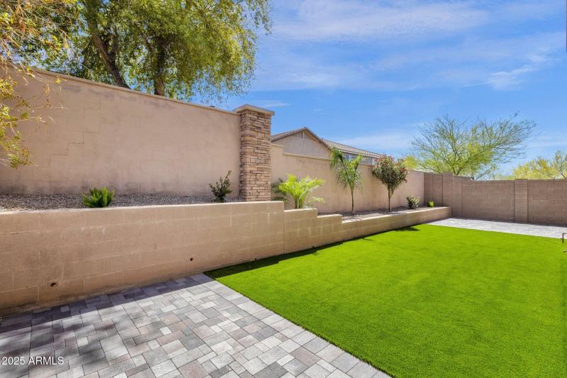 50-web-or-mls-34713-n-24th-ln