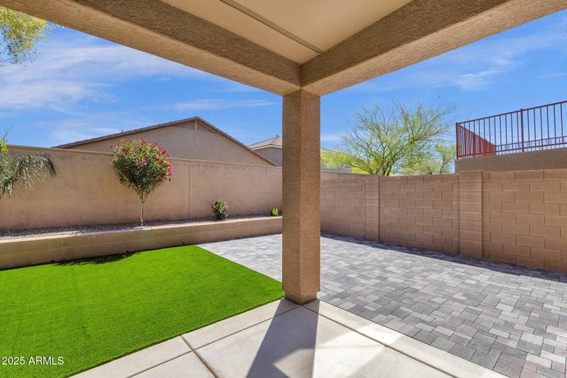 47-web-or-mls-34713-n-24th-ln