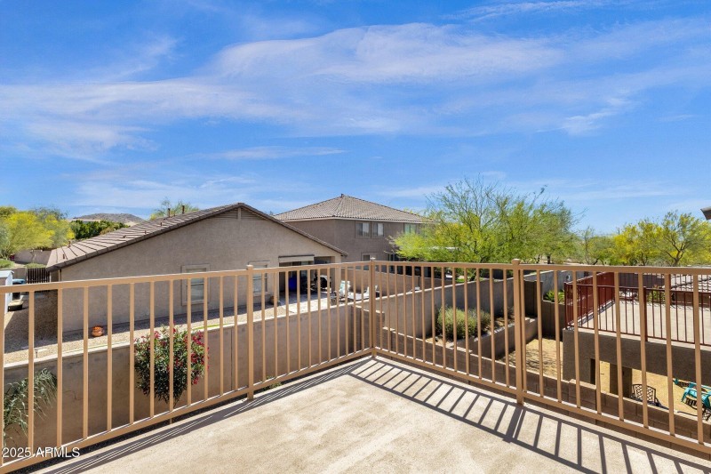 34-web-or-mls-34713-n-24th-ln