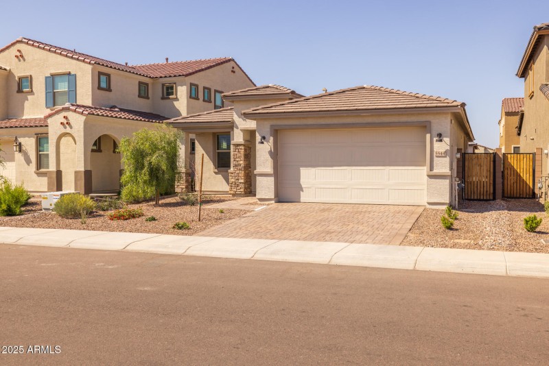 3)FRONT OF HOME