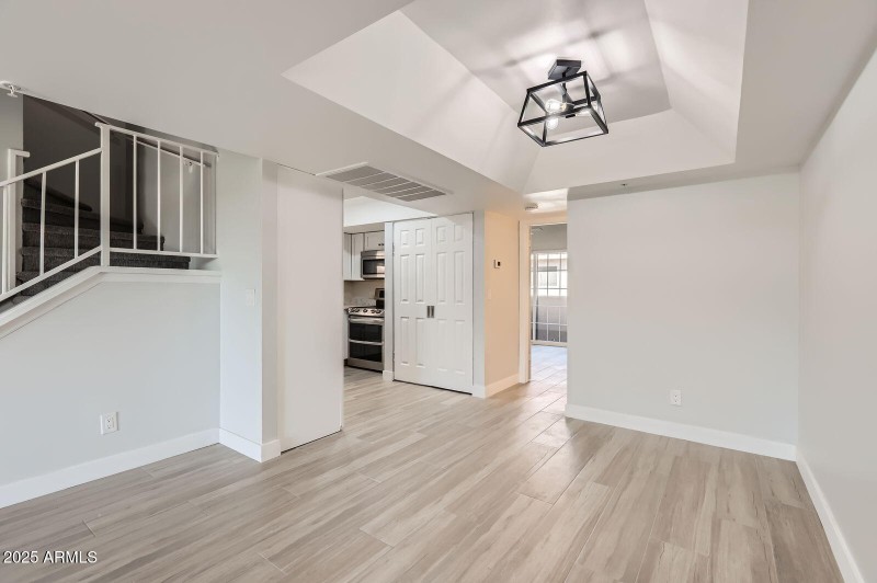 1211 N Miller Rd 224 - Web Quality - 009