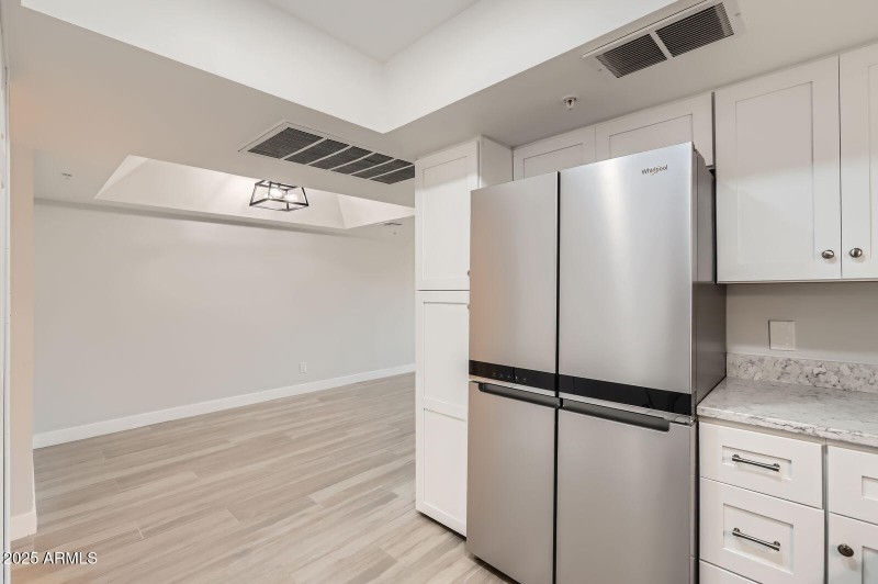 1211 N Miller Rd 224 - Web Quality - 013