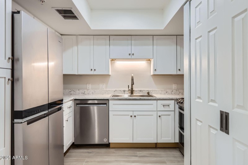 1211 N Miller Rd 224 - Web Quality - 014