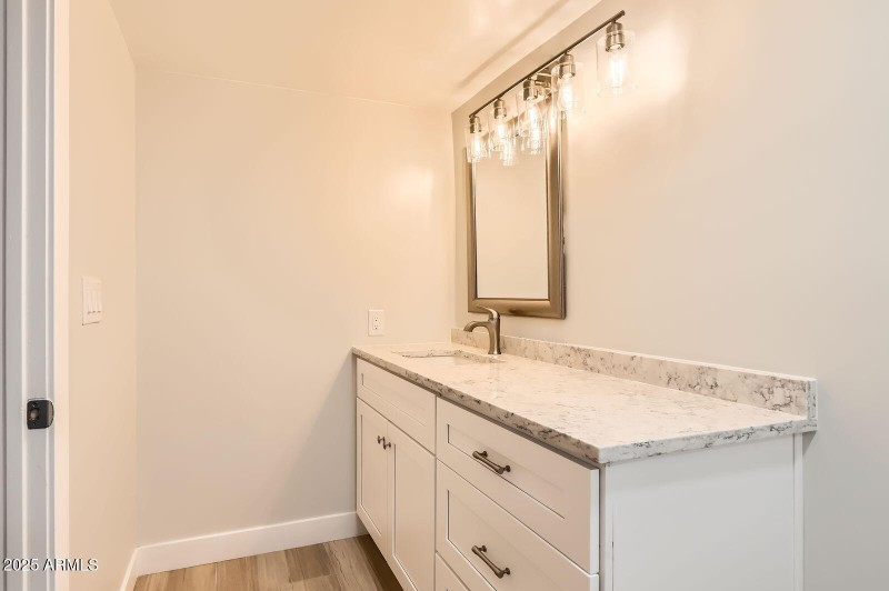 1211 N Miller Rd 224 - Web Quality - 022