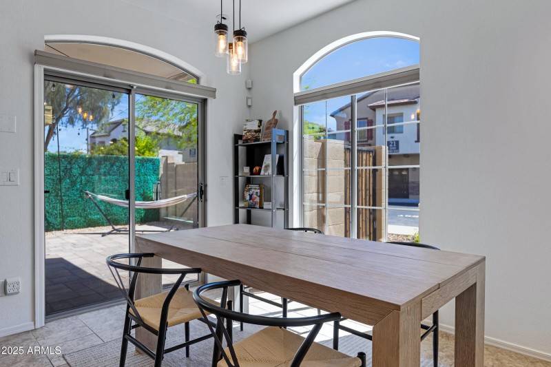 Breakfast area