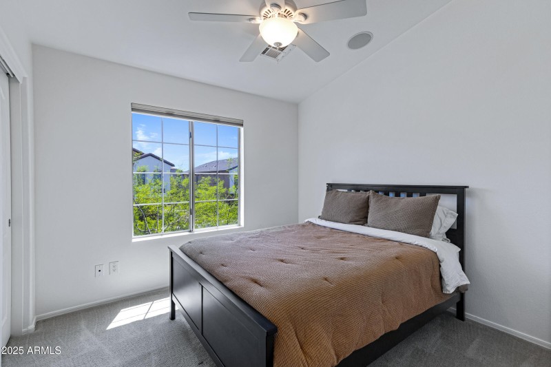 Upstairs bedroom 2