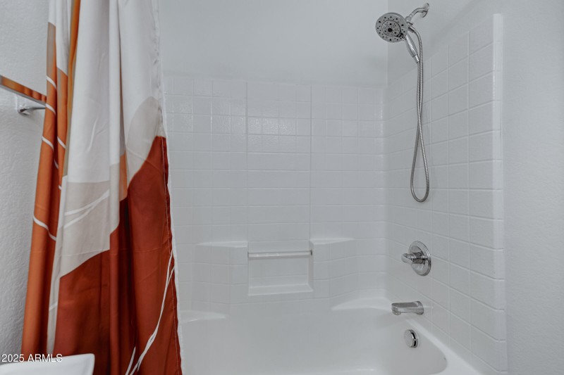 Upstairs guest shower