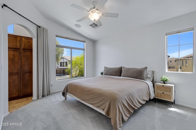 Upstairs primary bedroom