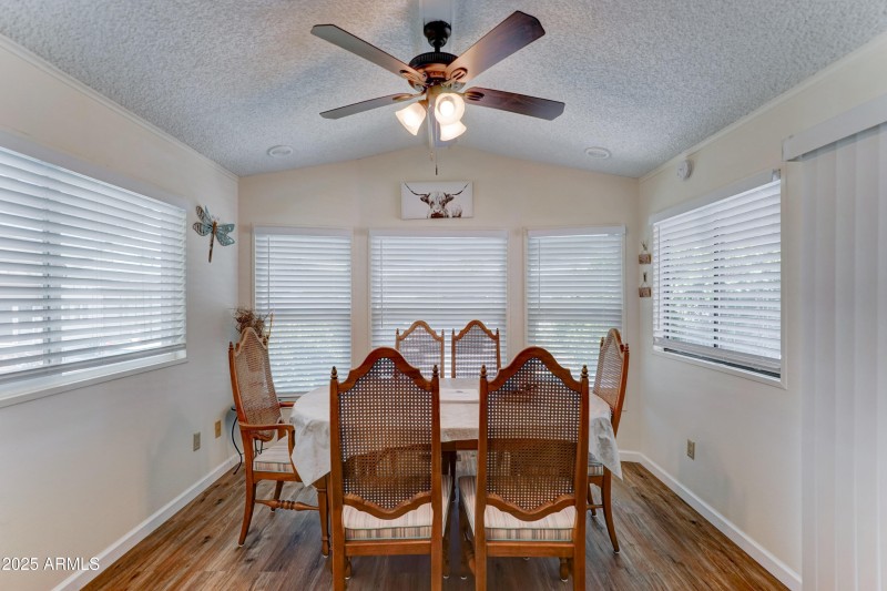 Dining set included