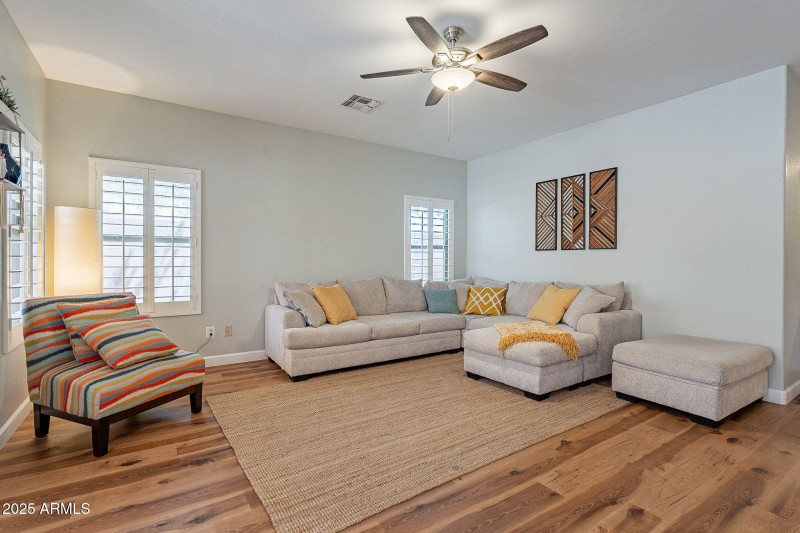 9-web-or-mls-Wildwood-9