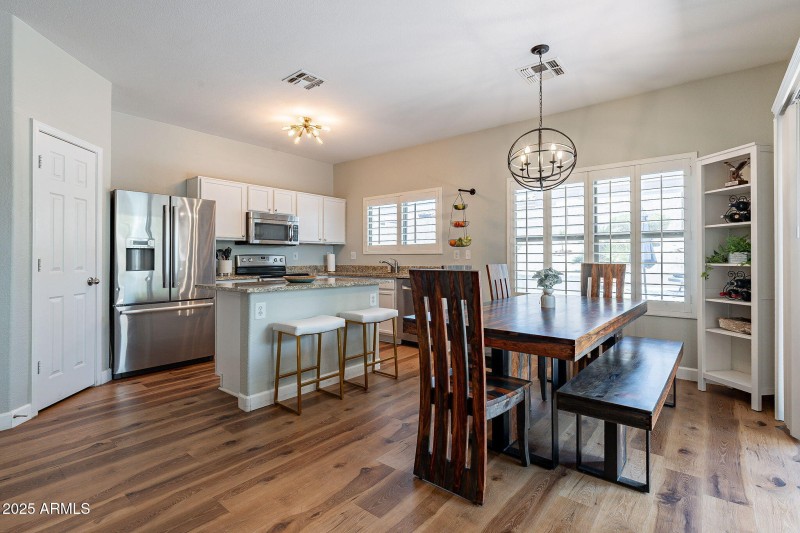12-web-or-mls-Wildwood-12