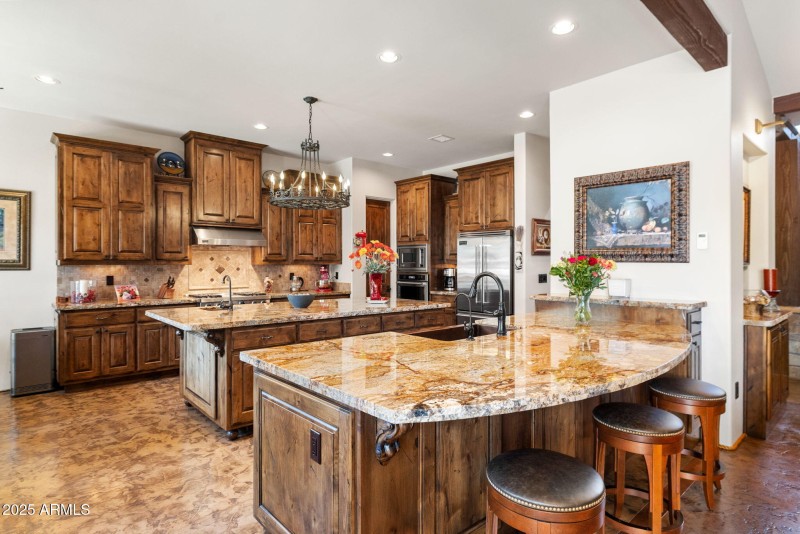 14-Kitchen (1)