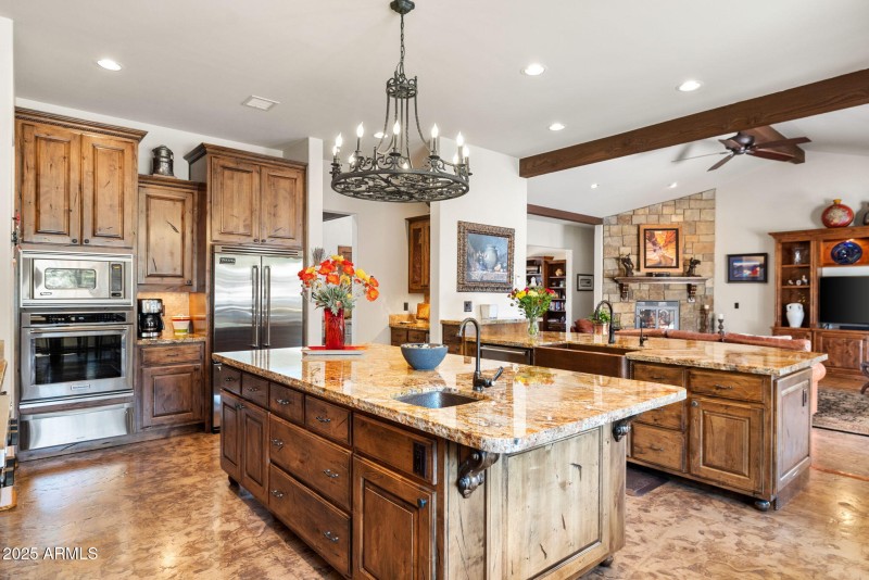 15-Kitchen (2)