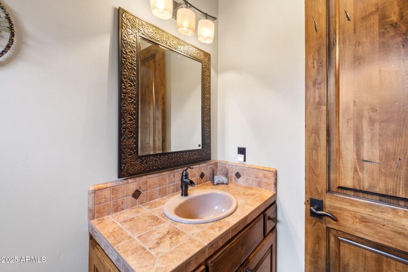 30-Bathroom 2 (2)