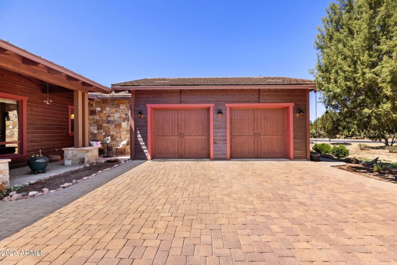 40-Garage