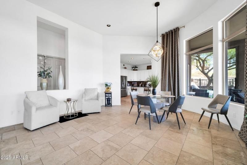 3335 W Carriage Dr-9