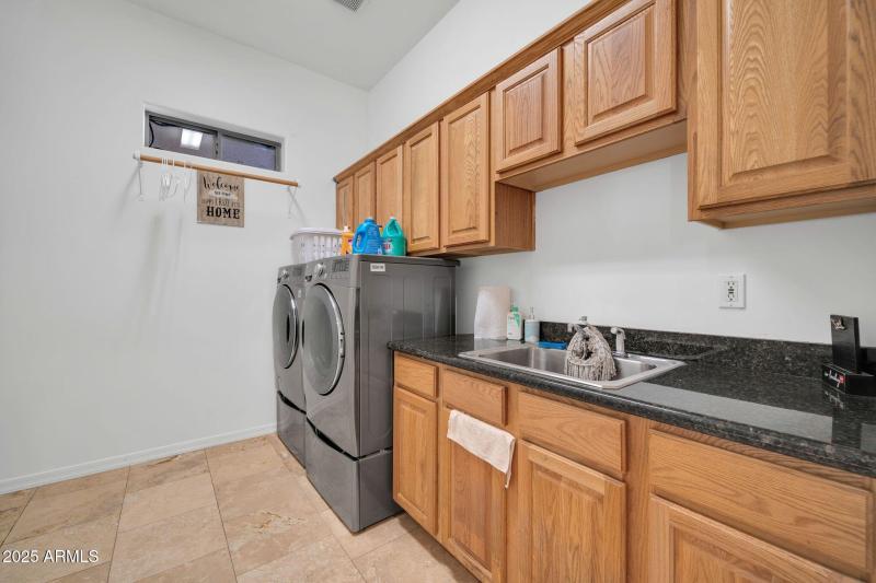 3335 W Carriage Dr-29