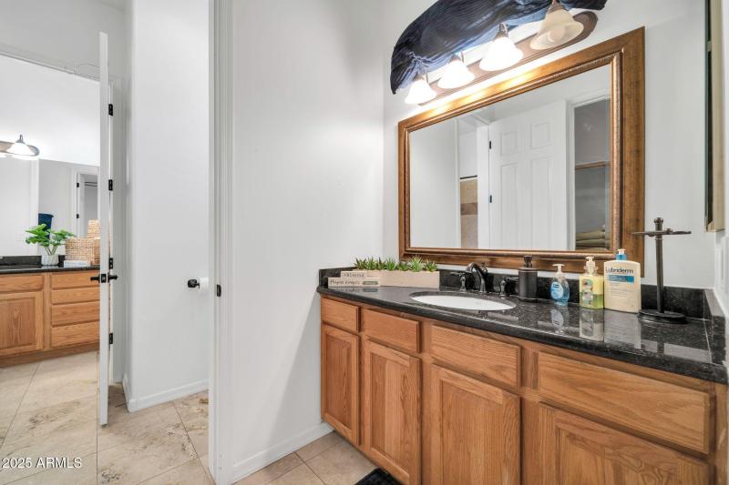 3335 W Carriage Dr-33