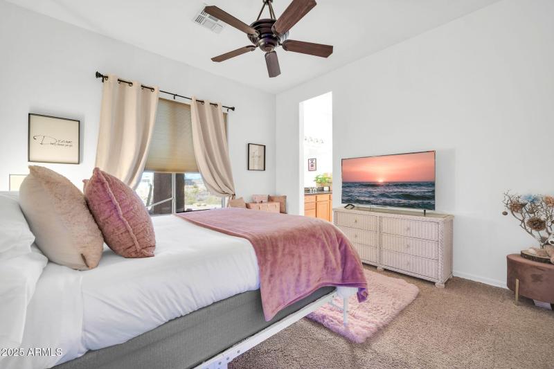 3335 W Carriage Dr-37