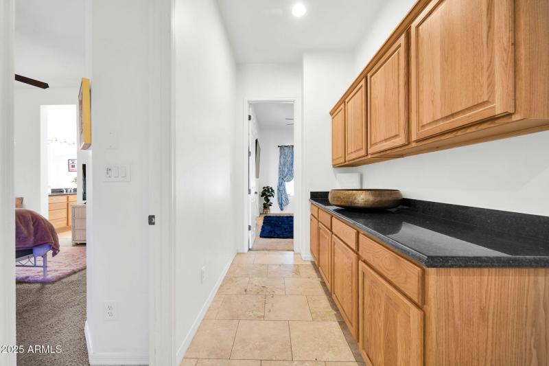 3335 W Carriage Dr-38