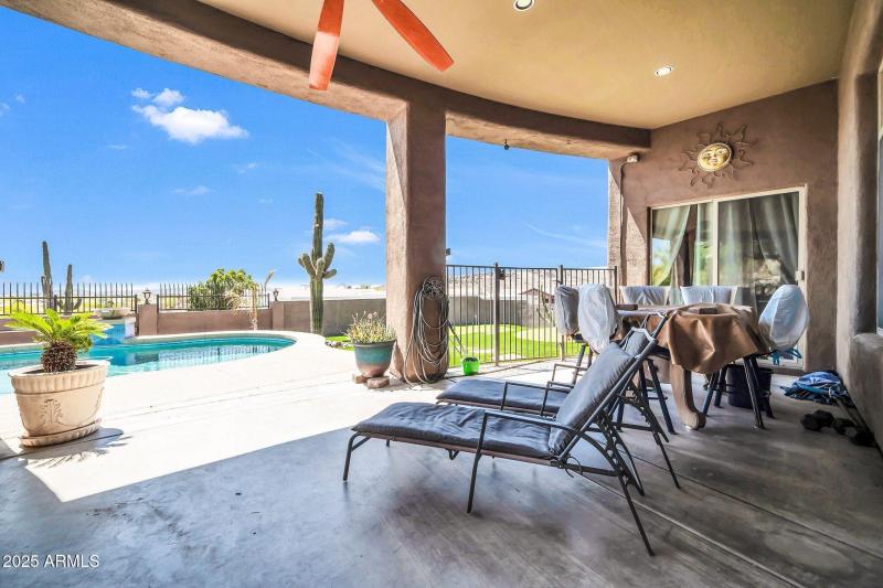 3335 W Carriage Dr-48