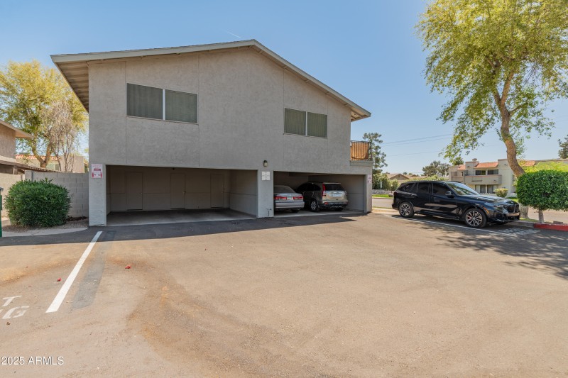 8412 E Roosevelt St-30