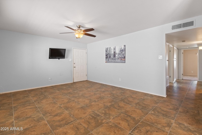 8412 E Roosevelt St-2