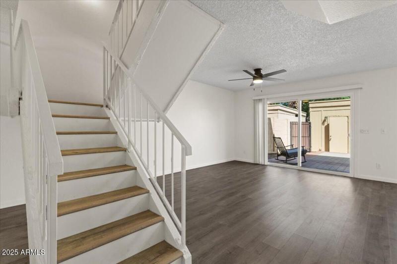 10-Stairs & Family Room