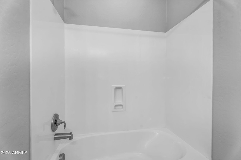 29-web-or-mls-Estrella-29