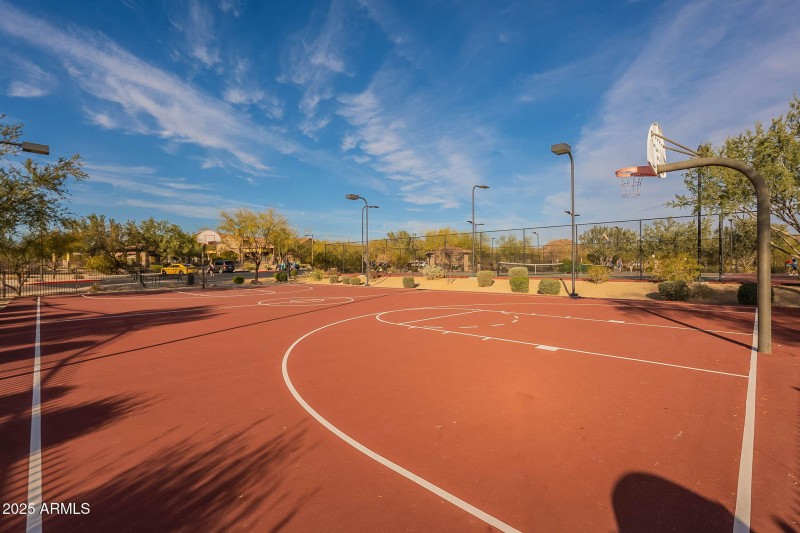 68-web-or-mls-Lynwood-68