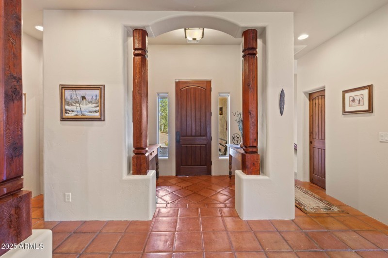 040-Front Entry