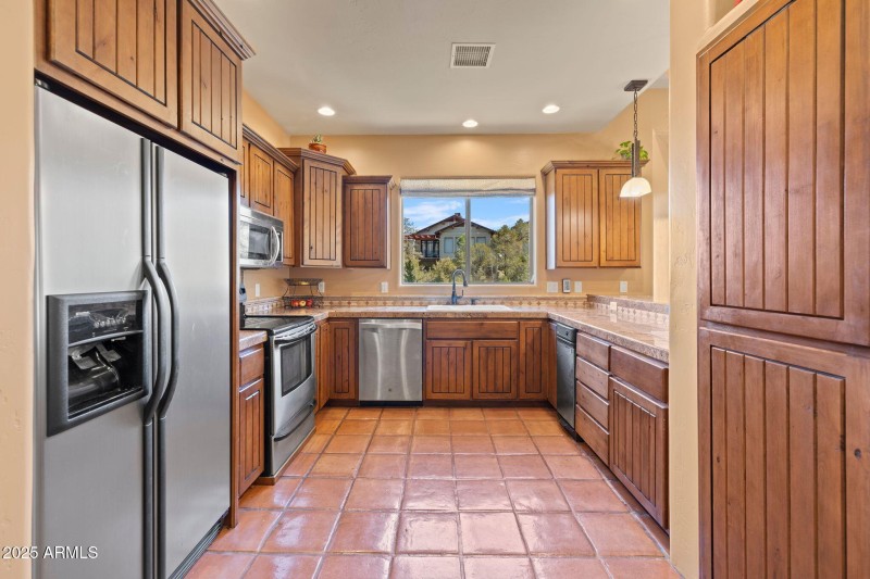 070-Kitchen