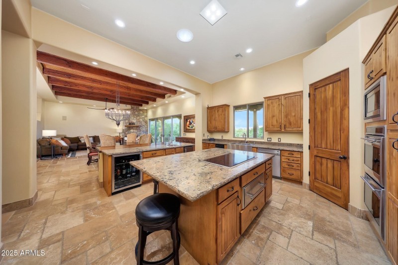 Kitchen w/ Knotty Alder Cabinets