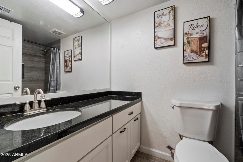 Primary Ensuite Bath