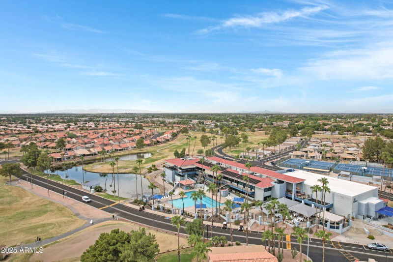 9506 E Arrowvale Dr-13