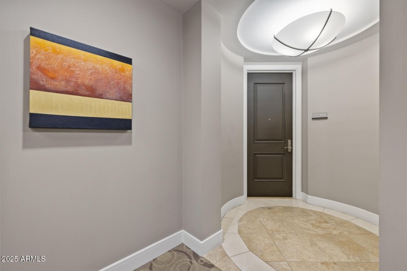 2211 E Camelback Rd - 348